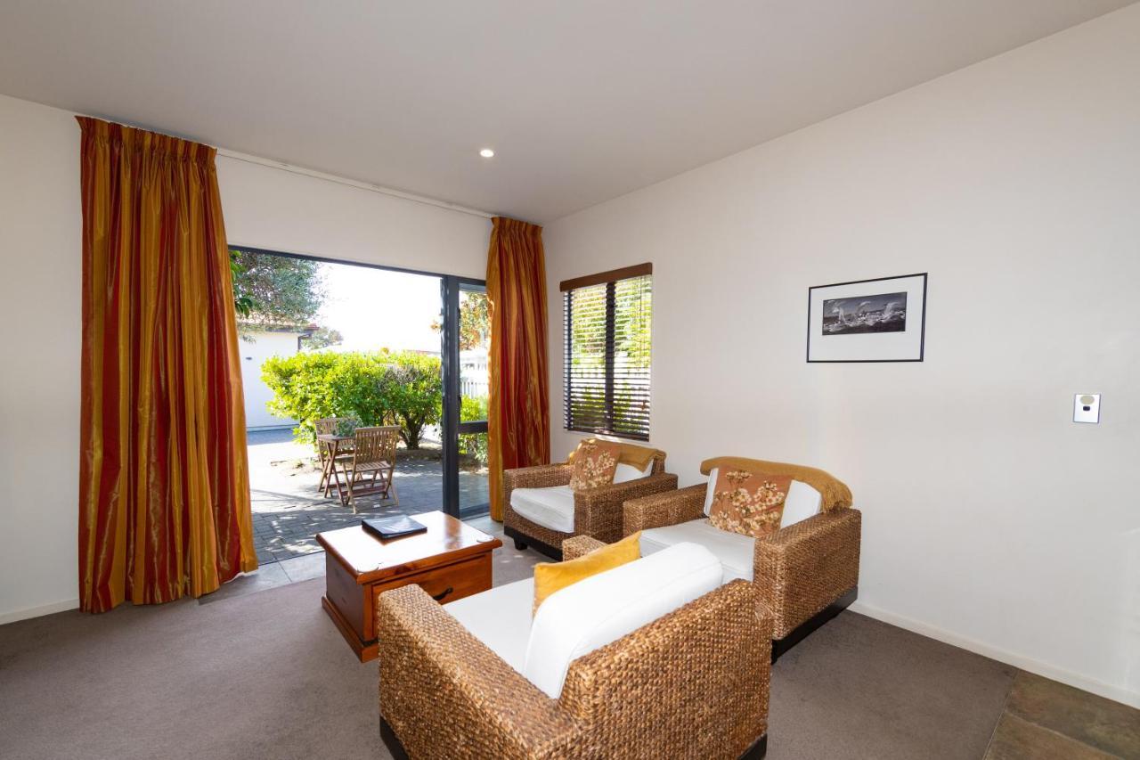 Harvest Lodge Motel Havelock North Buitenkant foto